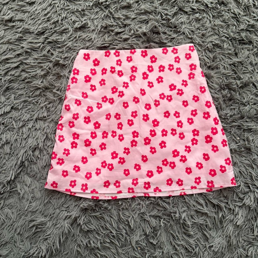 SHEIN Pink Floral Mini Skirt